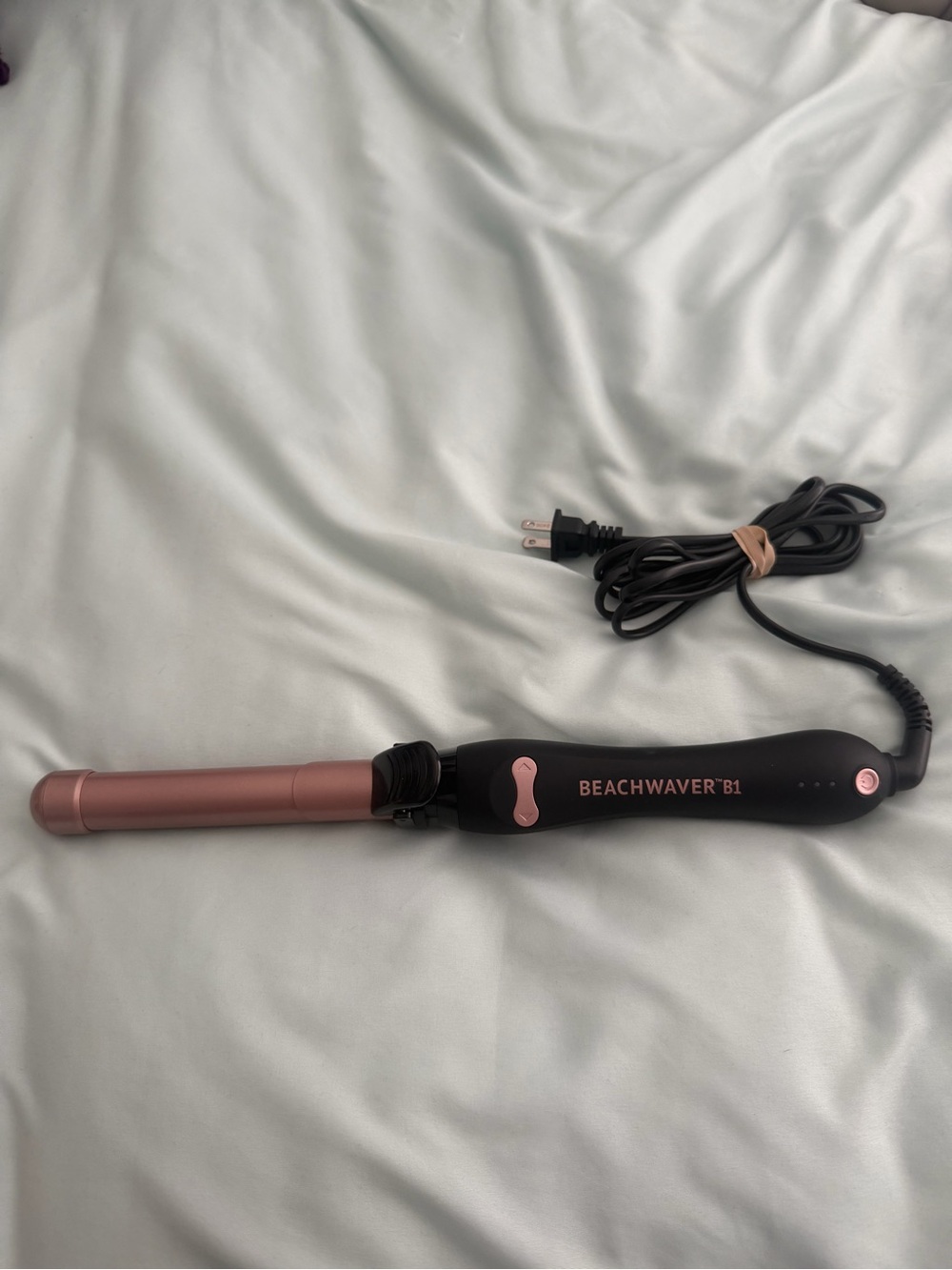 Beachwaver B1 Rotating Curling Iron Midnight Rose